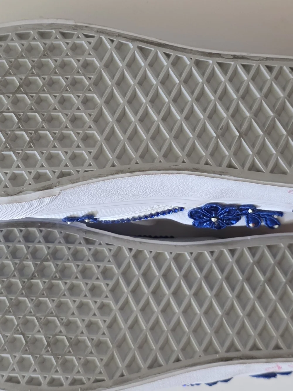 Vans white slip
